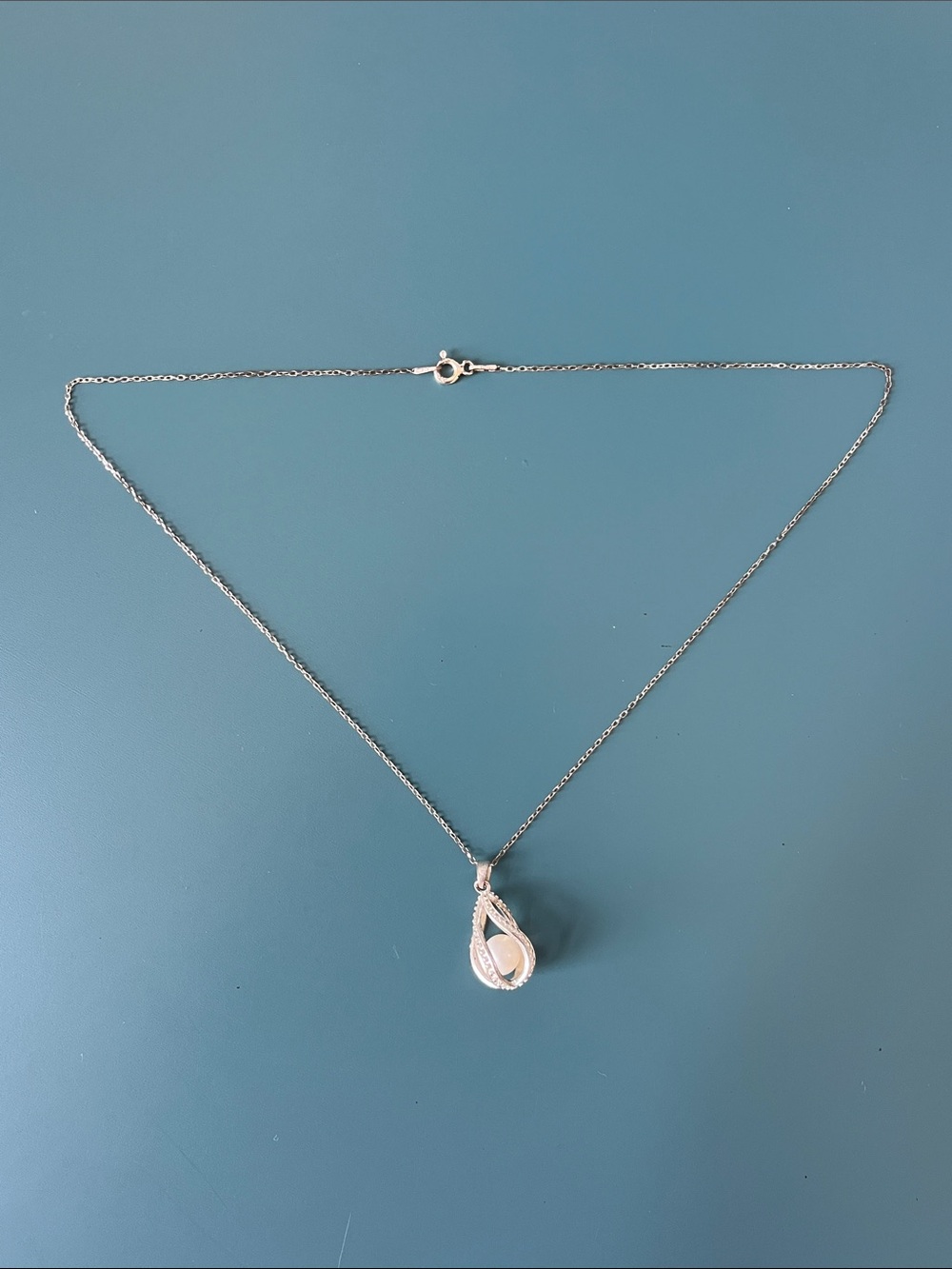Silver and Pearl Teardrop Pendant Necklace